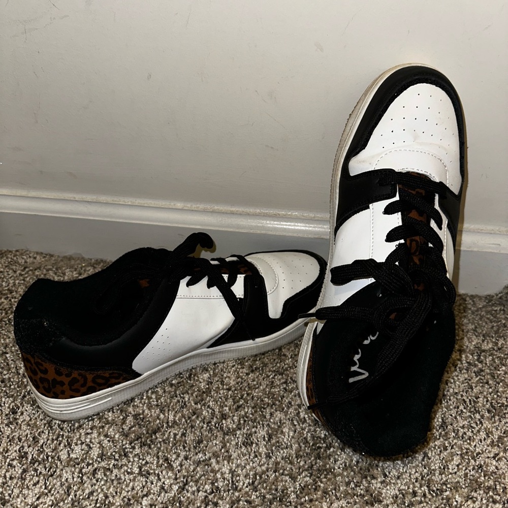 Black and leopard sneakers